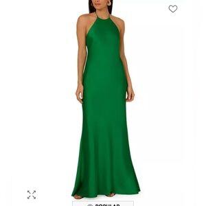 New LIV FOSTER
Sleeveless Satin Gown
Size 6 , color: Verde